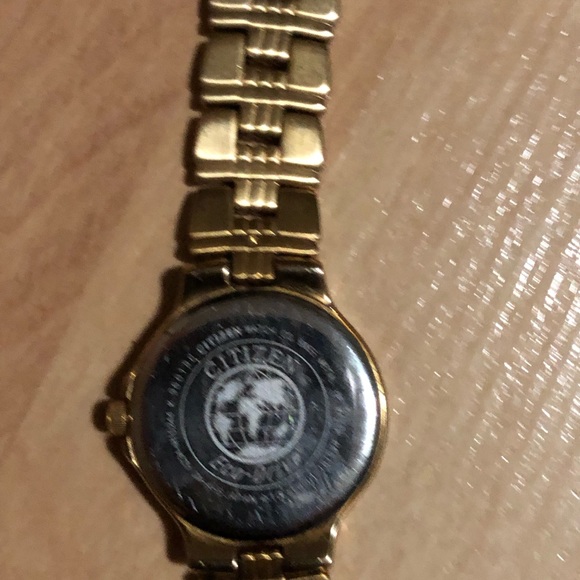 Authentic CITIZEN EcoDrive Mother of Pearl FACE (green pink white) Gold Watch - Picture 3 of 5